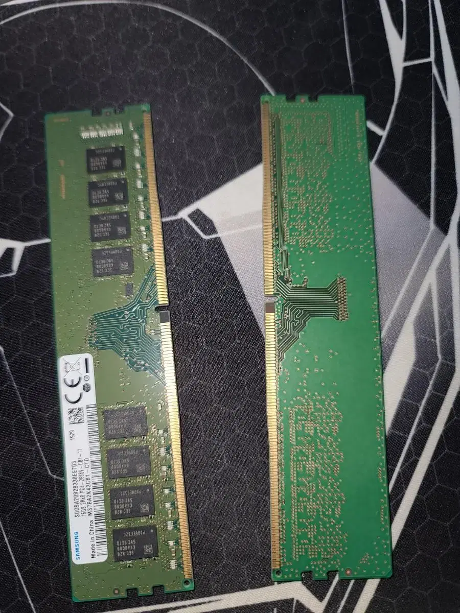 삼성램 ddr4 8gb두개